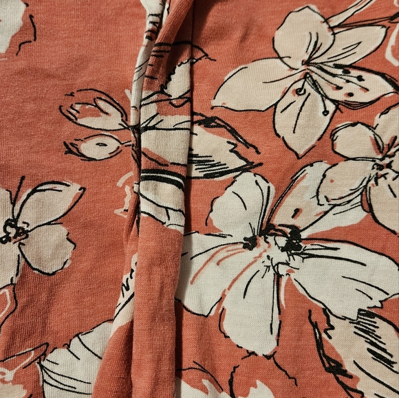 Olsen pink floral top size L - Picture 9 of 13